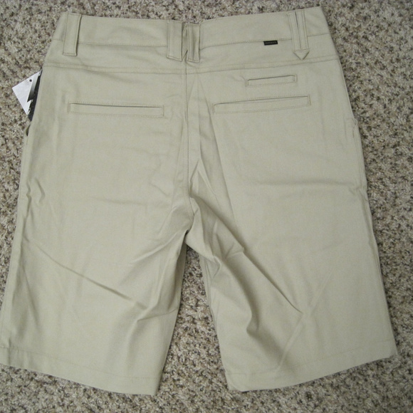 OAKLEY MEN'S KHAKI CASUAL BEIGE SHORT TAN 31 - Picture 4 of 5